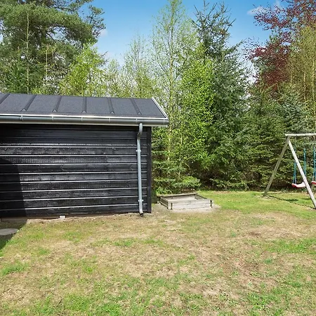 Three-bedroom Holiday In * Hals